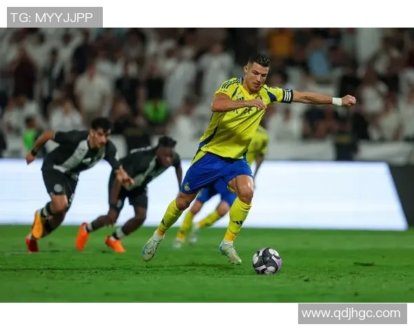 足球明星公仔正品热销中收藏爱好者必备的限量版精品玩具 足球明星公仔正品热销中收藏爱好者必备的限量版精品玩具