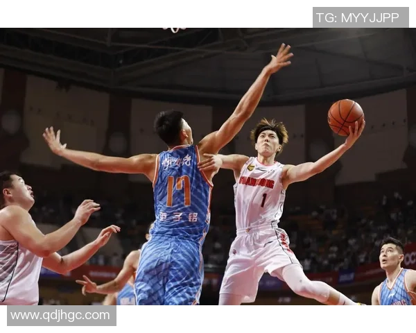 重庆篮球队篮球意识创新高引领全国新潮流