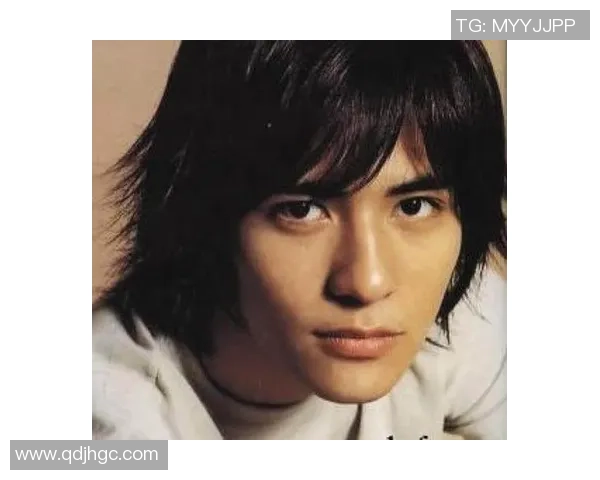 足球明星的豪车展现与个性魅力的完美结合与背后的故事揭秘 足球明星的豪车展现与个性魅力的完美结合与背后的故事揭秘